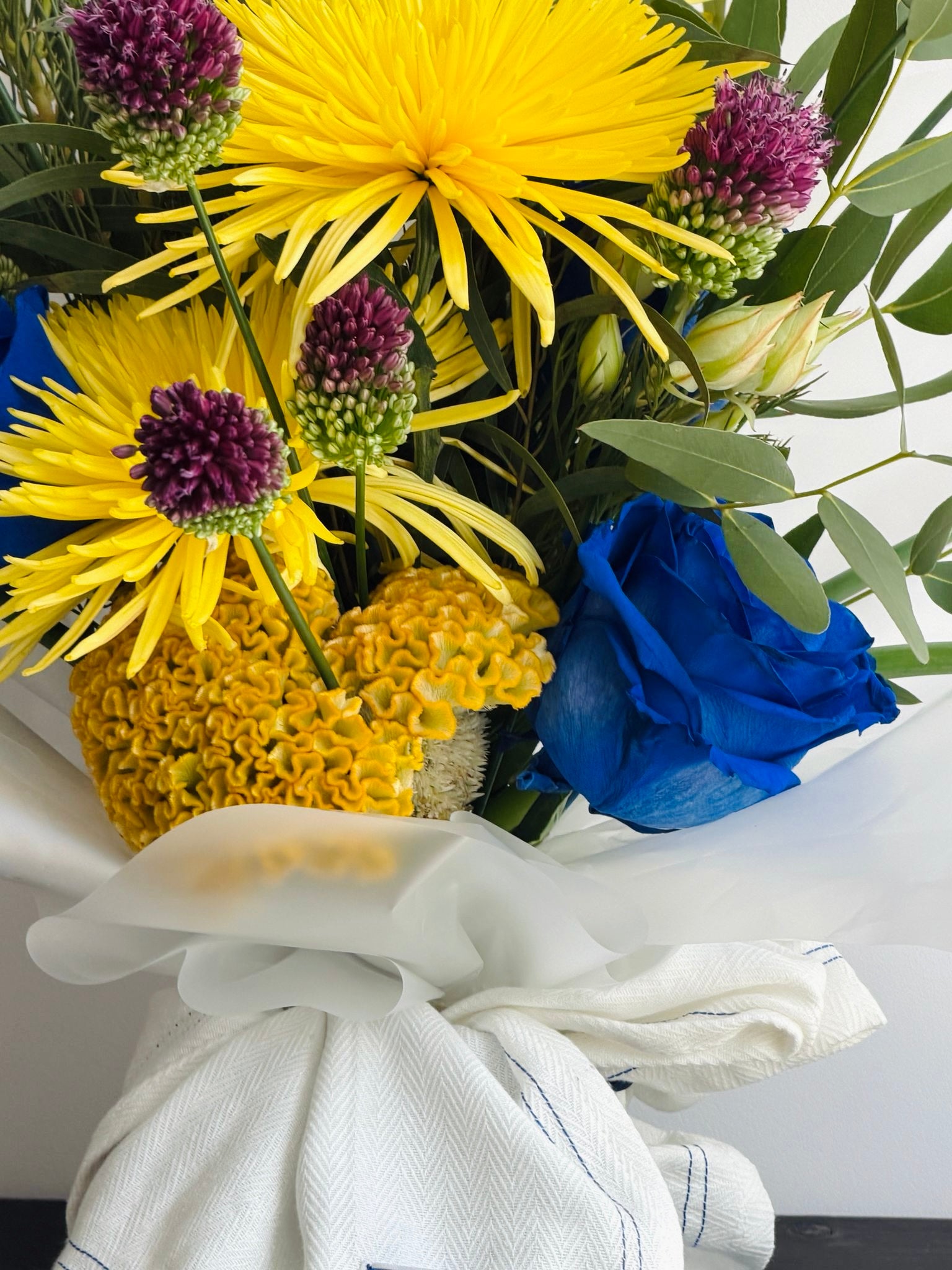 Sculptural Bouquet 11 -Rebellious Line