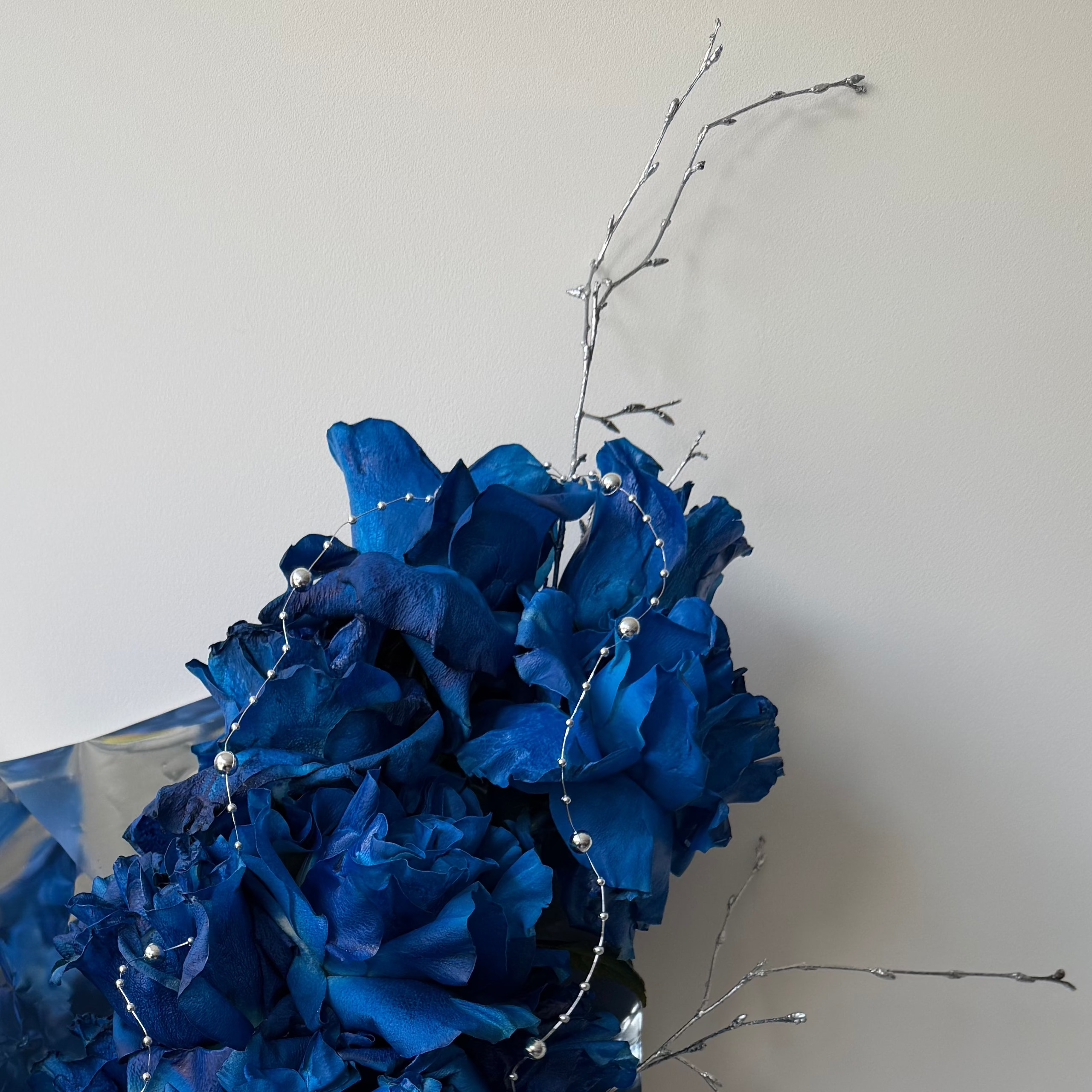 HOLSSI - Held in Line Blue Bouquet