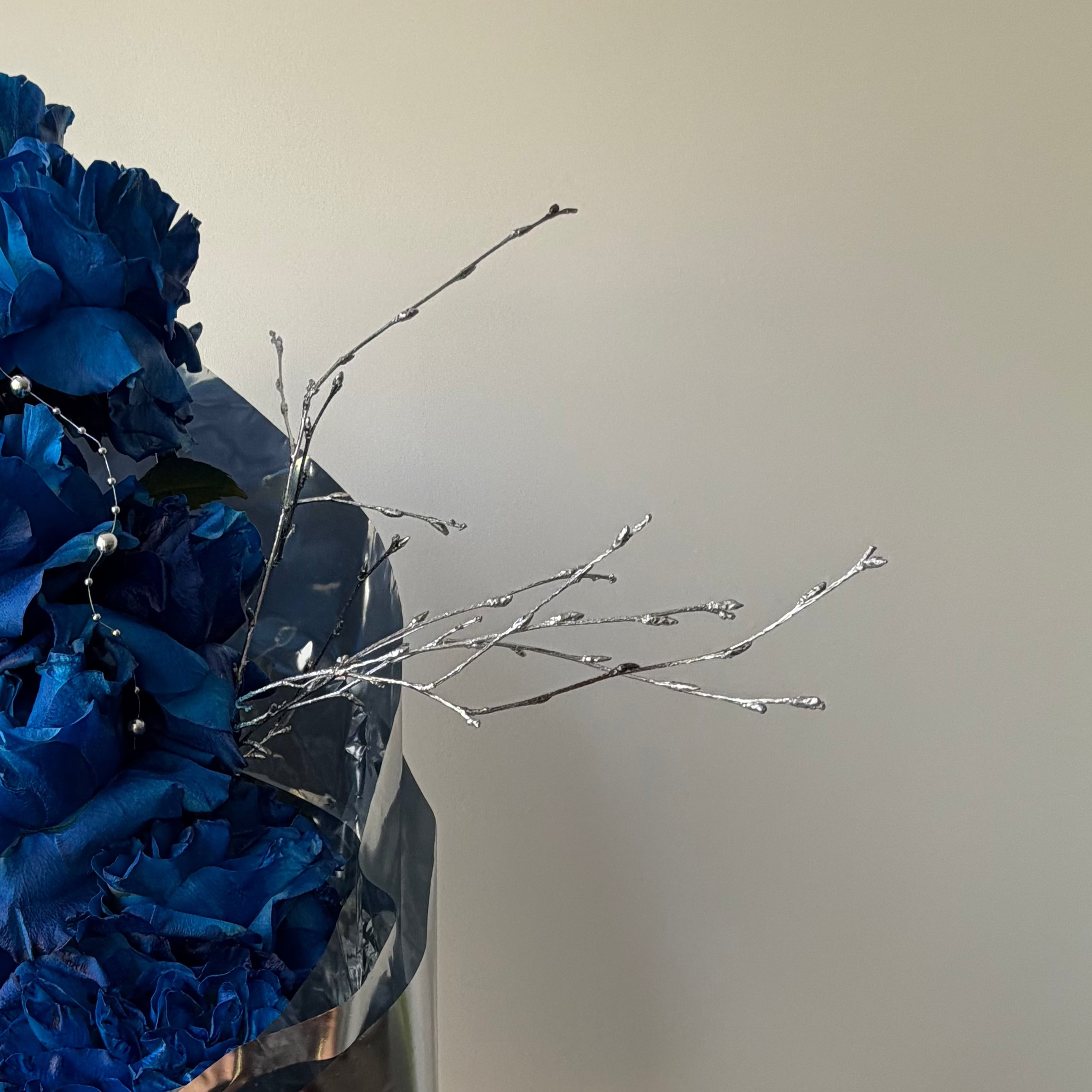 HOLSSI - Held in Line Blue Bouquet