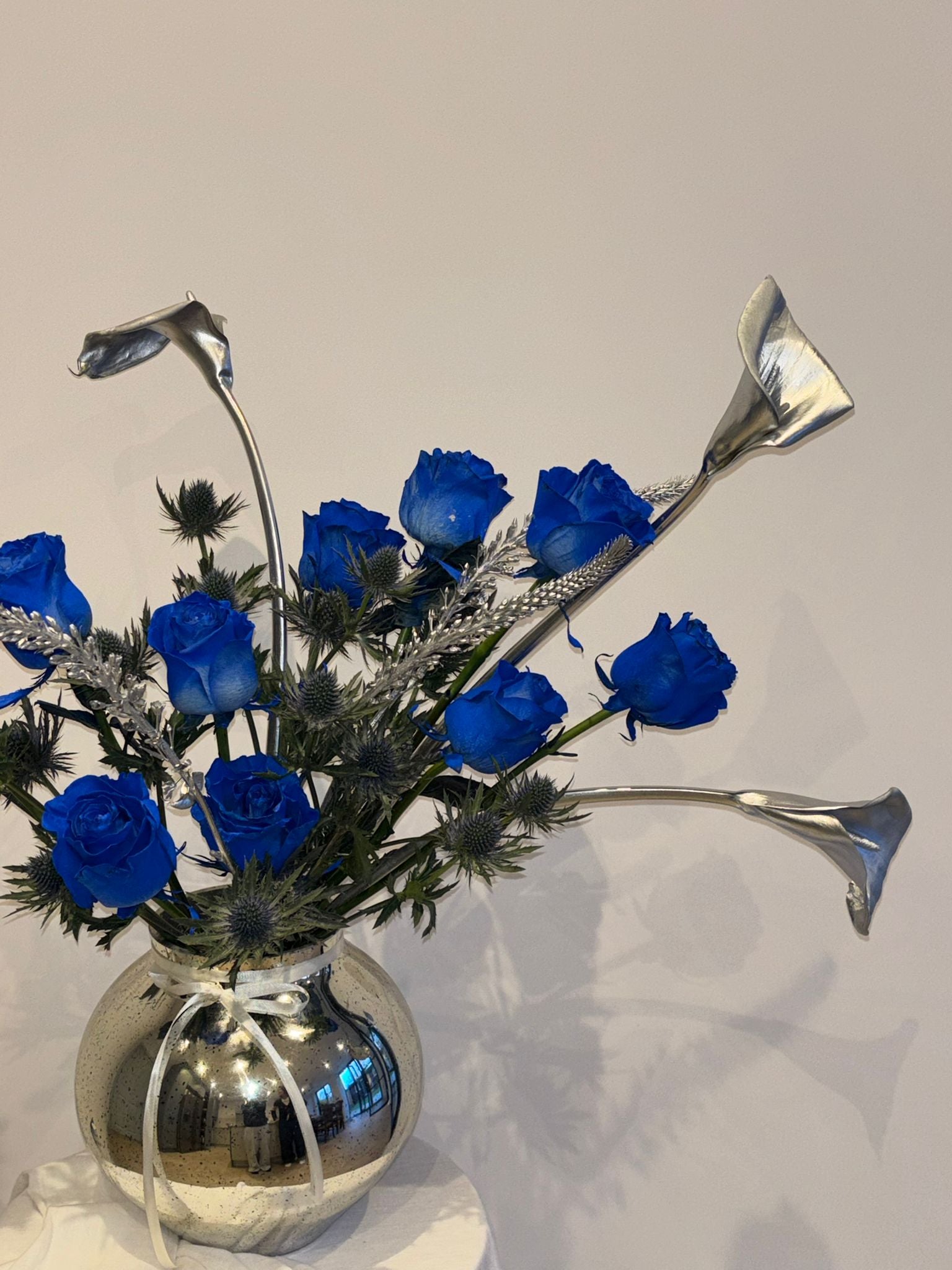 HOLSSI Signature Blue Medium Bouquet