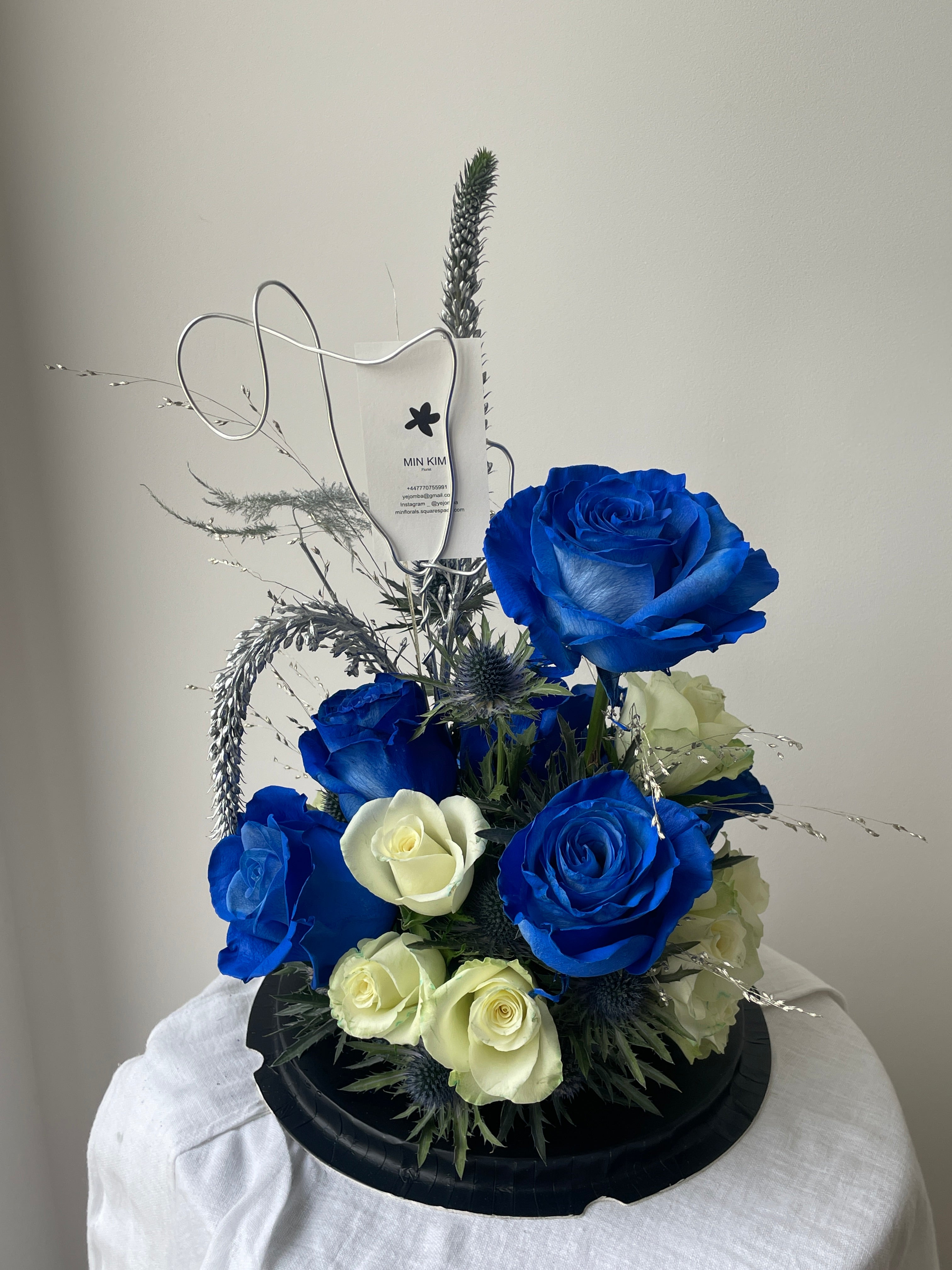 HOLSSI Sculptural Arrangement – Cake Form
