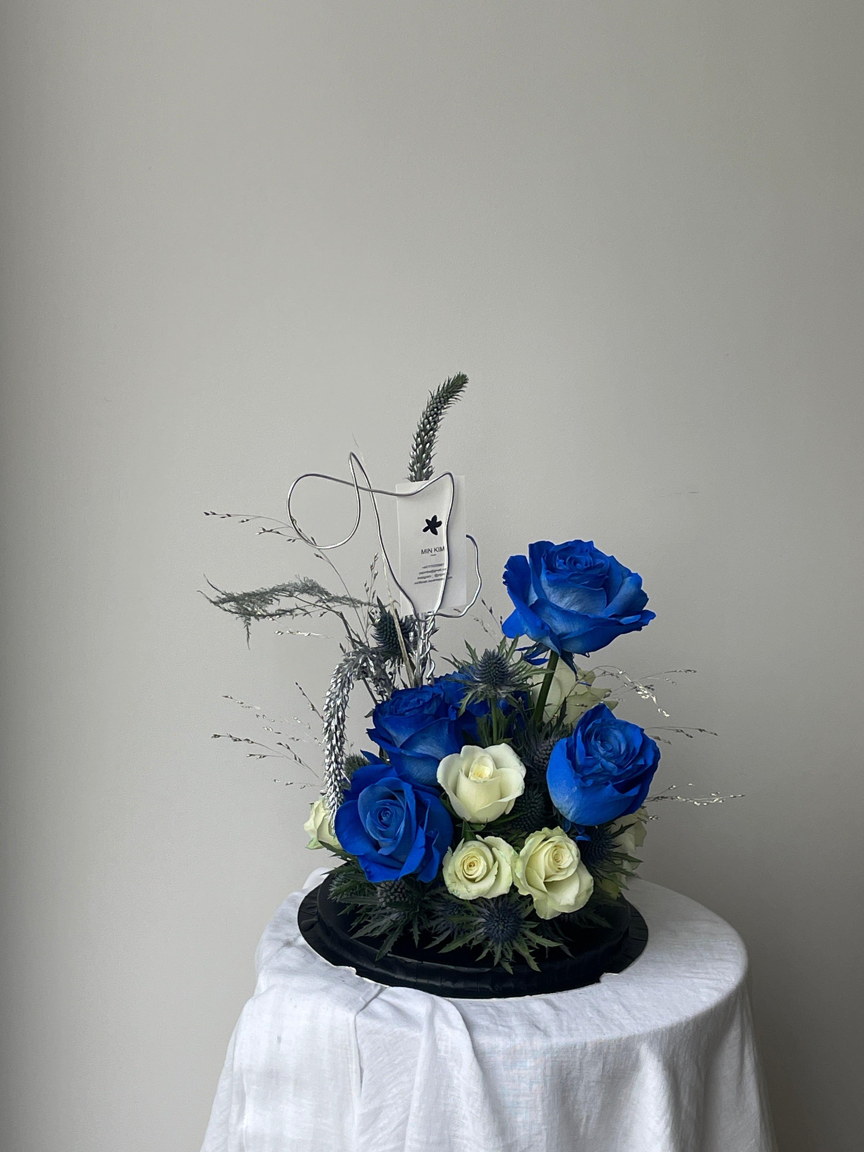 HOLSSI Sculptural Arrangement – Cake Form