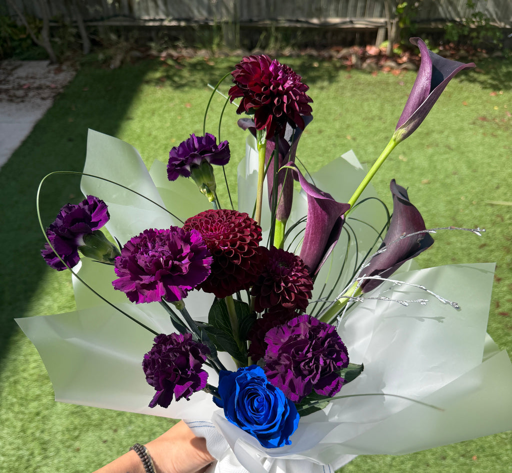 Sculptural Bouquet 10 - Velvet Eclipse